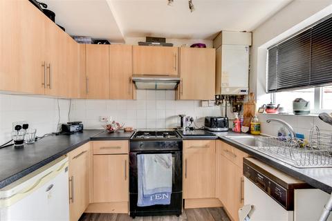 1 Coleridge Close, Goring By Sea, Worthing, BN12 6LD