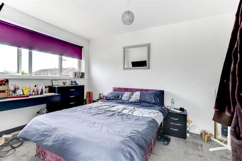 1 Coleridge Close, Goring By Sea, Worthing, BN12 6LD