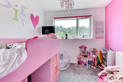 1 Coleridge Close, Goring By Sea, Worthing, BN12 6LD
