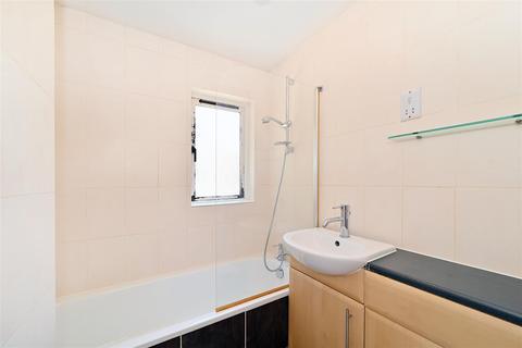 12 Transom Square, London, E14 3AQ