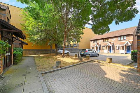 12 Transom Square, London, E14 3AQ