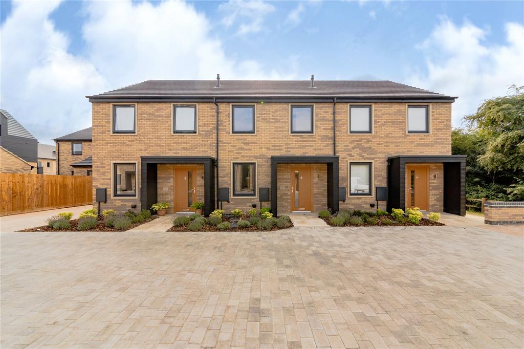 Haden Way, Willingham, Cambridgeshire 2 bed terraced house £330,000