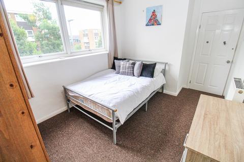 3 bedroom apartment to rent, BILLS INCLUDED - Marlborough Grange, City Centre, Leeds, LS1