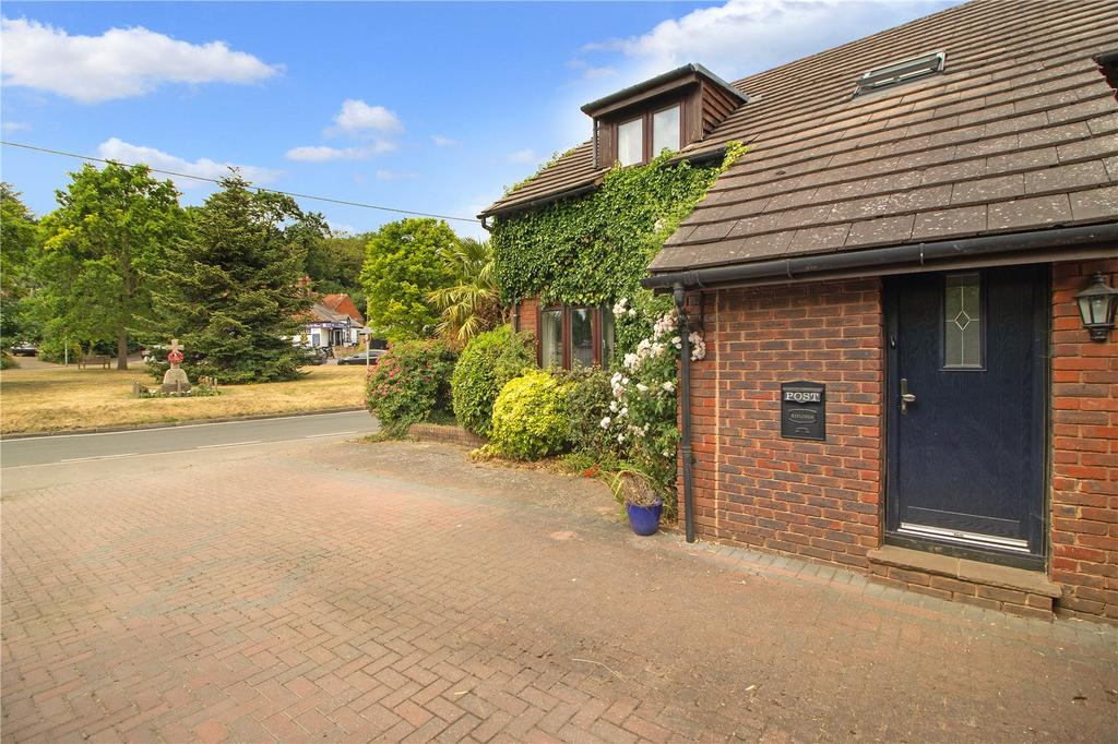 Fawkham Green, Fawkham, Kent, DA3 4 bed detached house for sale £675,000