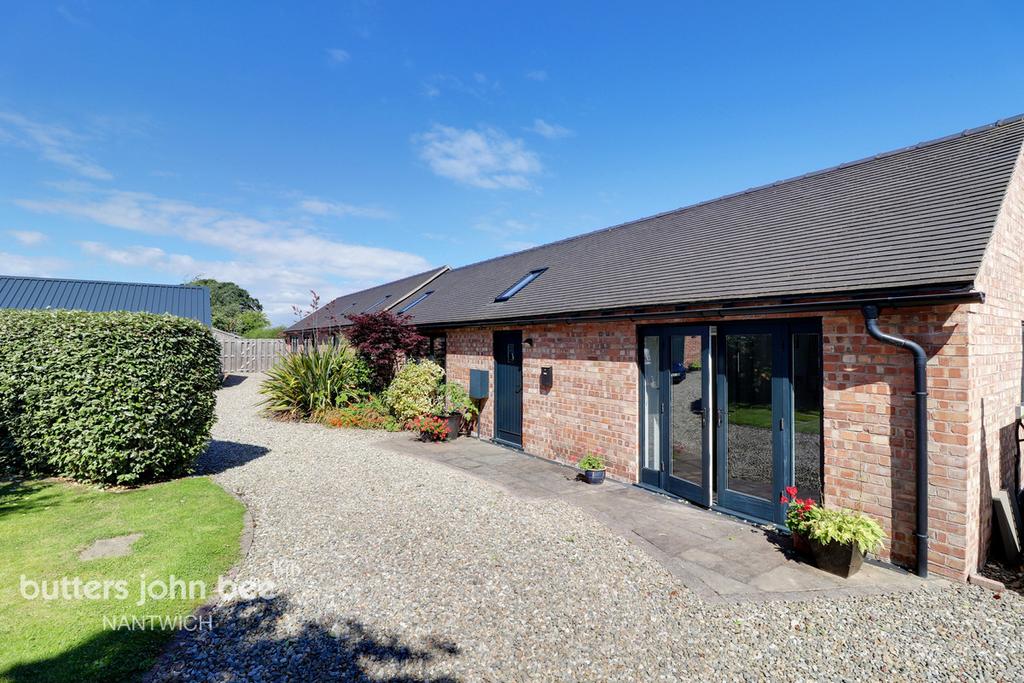Coole Lane, Audlem 3 bed barn conversion for sale £650,000