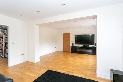 Wintons End Springfield, Bushey Heath, Bushey, WD23 1GL