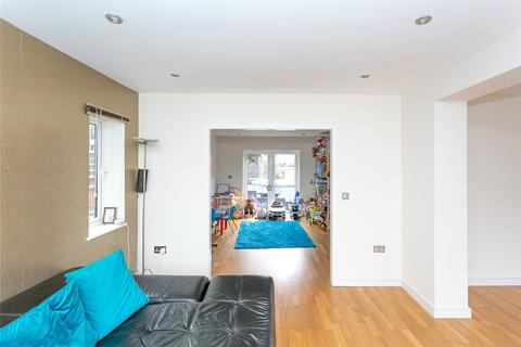 Wintons End Springfield, Bushey Heath, Bushey, WD23 1GL