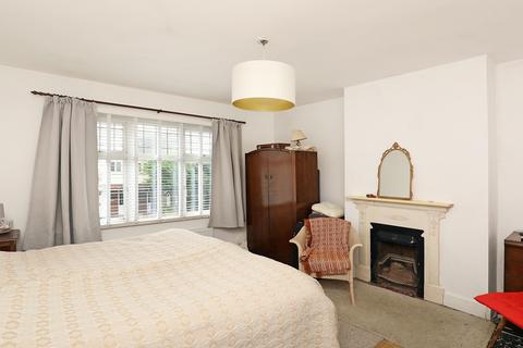 43 Netherbury Road, London, W5 4SP
