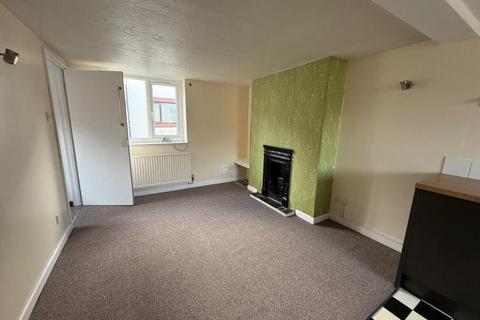 1 bedroom flat to rent, Higher Church Street, Barnstaple, EX32 8JE