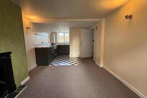 1 bedroom flat to rent, Higher Church Street, Barnstaple, EX32 8JE