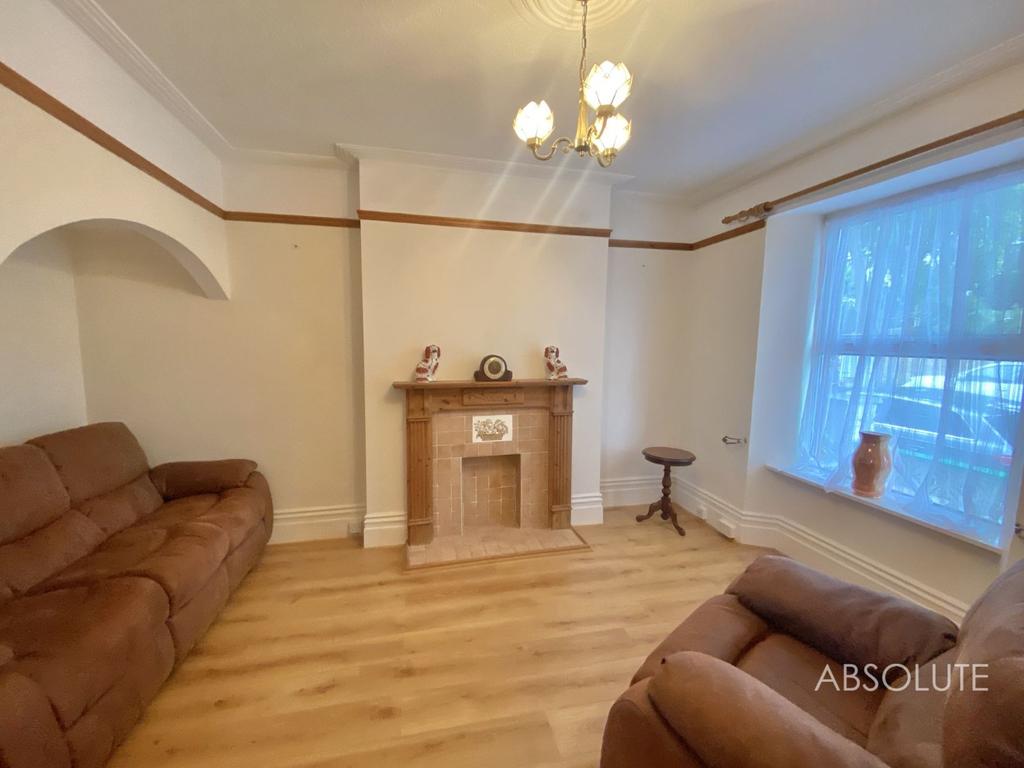 Lower Church Road, Torquay, Devon, TQ1 2 bed end of terrace