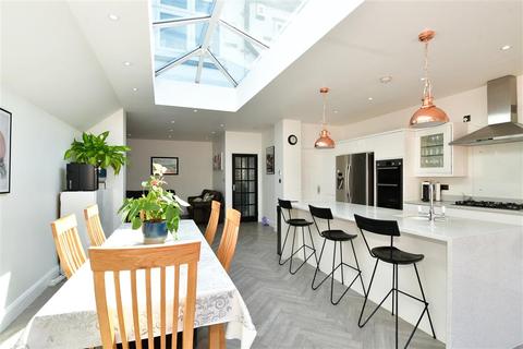 3 Grange Road, Gravesend, DA11 0ET
