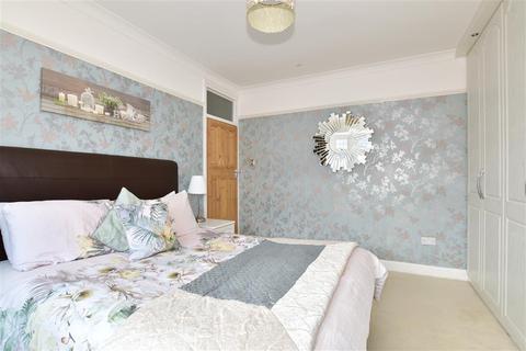 3 Grange Road, Gravesend, DA11 0ET