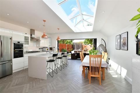 3 Grange Road, Gravesend, DA11 0ET