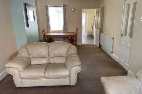 5 Thirlestane Road, Northampton, NN4 8HD