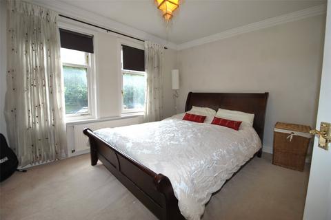 3 bedroom flat to rent, Hughenden Gardens, Glasgow, Glasgow City, G12