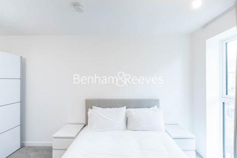 1 bedroom apartment to rent, East Acton Lane,  Acton W3