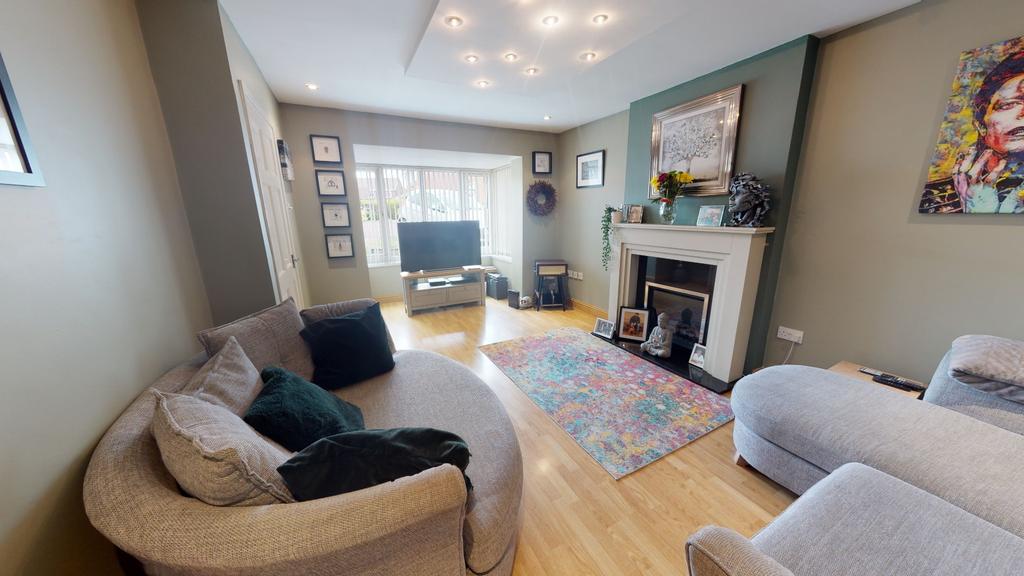 Westcliffe Way, South Shields 4 bed semidetached house £199,995