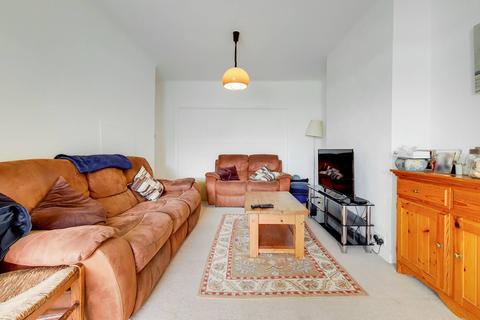 38 Vernon Drive, Stanmore, HA7 2BT