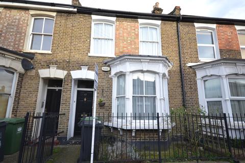 4 bedroom terraced house to rent - Brocklehurst Street,  London , SE14