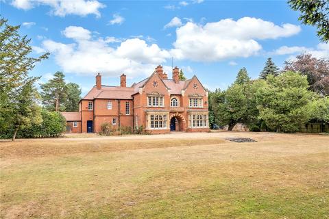 5 bedroom detached house to rent, London Road, Elveden, Thetford, Suffolk, IP24