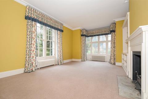 5 bedroom detached house to rent, London Road, Elveden, Thetford, Suffolk, IP24