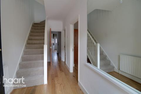 3 bedroom end of terrace house for sale - Lewis Avenue, London