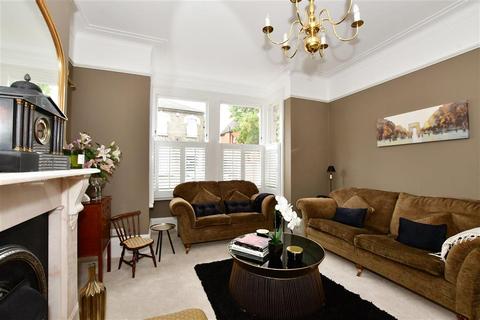 4 bedroom semi-detached house for sale - Wanstead Place, London
