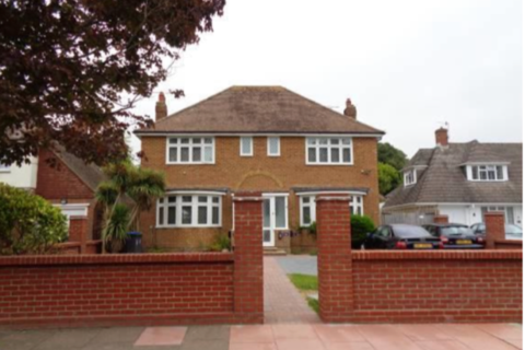 Flat 1, 16 Ashurst Drive, Goring By Sea, Worthing, BN12 4SW