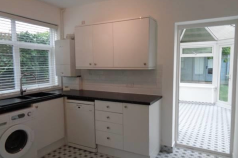 Flat 1, 16 Ashurst Drive, Goring By Sea, Worthing, BN12 4SW