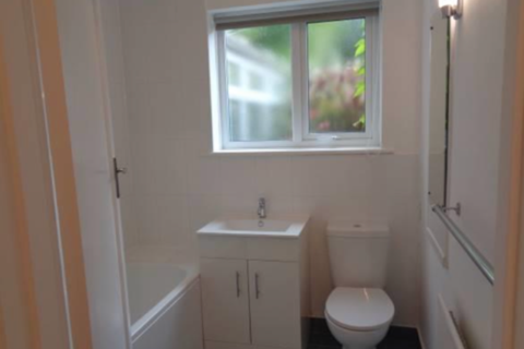 Flat 1, 16 Ashurst Drive, Goring By Sea, Worthing, BN12 4SW