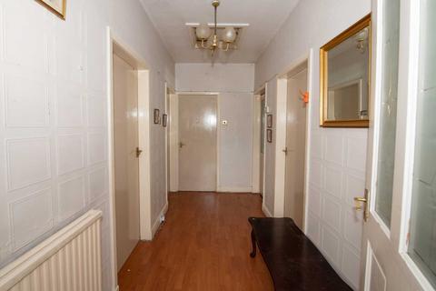 11 Wingate Drive, Whitefield, Manchester, M45 7GX
