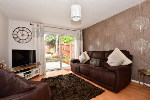 96 Thistledown, Gravesend, DA12 5EX