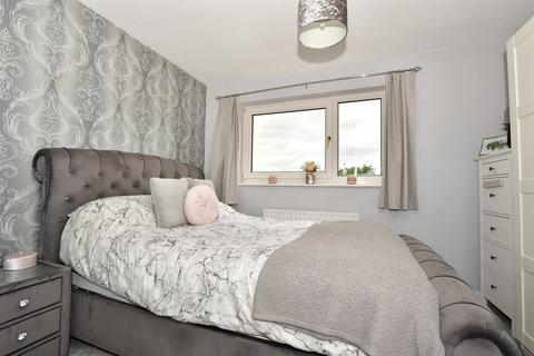 96 Thistledown, Gravesend, DA12 5EX