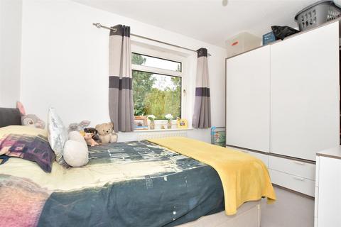 96 Thistledown, Gravesend, DA12 5EX