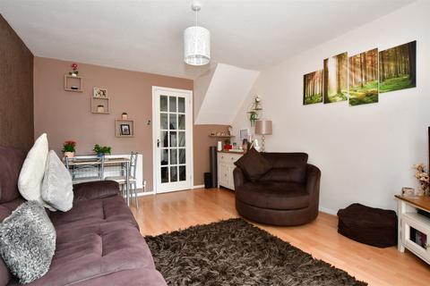 96 Thistledown, Gravesend, DA12 5EX