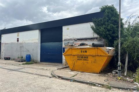 Industrial unit to rent, Claydons Lane, Rayleigh, Essex, SS6