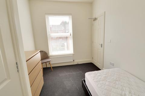 1 bedroom in a house share to rent - Edith Street, Northampton NN1