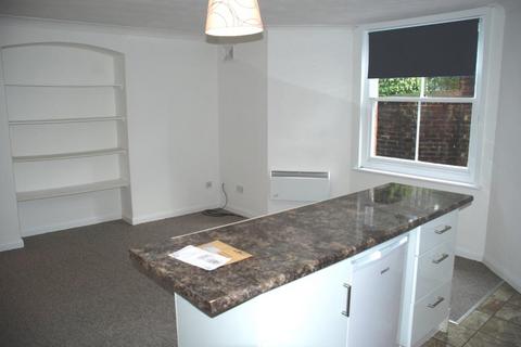 1 bedroom flat to rent, Oakdene, 38 Paddockhall Road, Haywards Heath, West Sussex, RH16 1HW