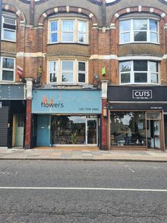 Shop to rent, Aldermans Hill, London N13