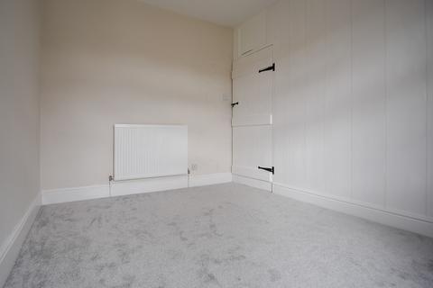 21 Bromyard Terrace, Worcester, WR2 5BW