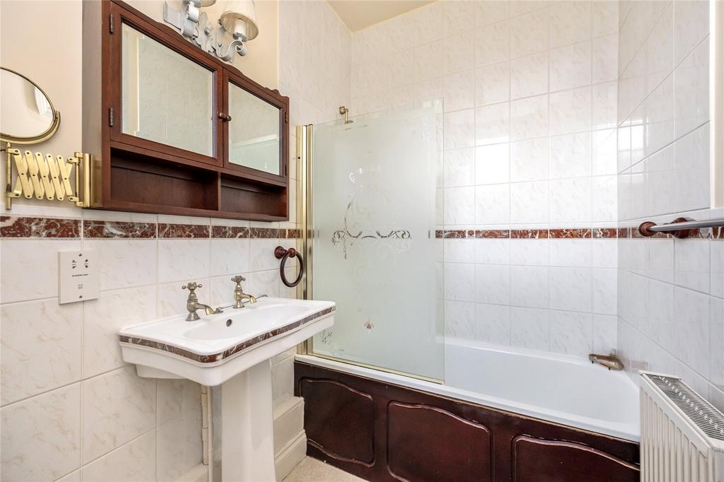 Bedroom One En Suite