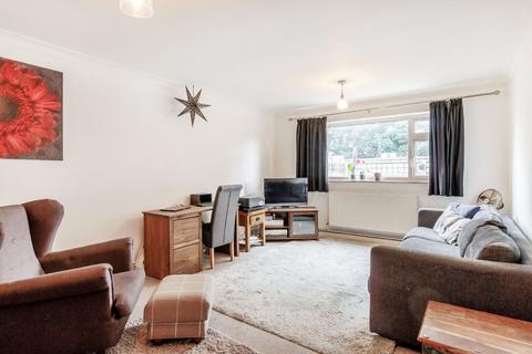 2 bedroom flat for sale - Chestnut Lane, Amersham