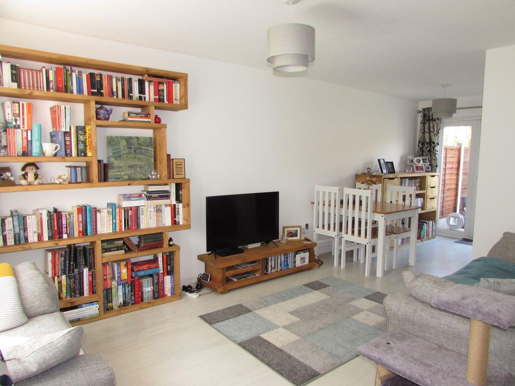 Petworth Close, Sharston, Manchester, M22 2 bed mews £240,000