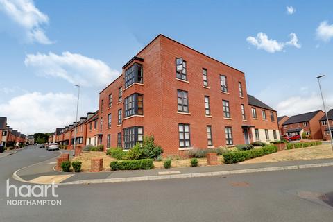 Flat 5, 45 Balmoral Close, Northampton, NN5 4FY