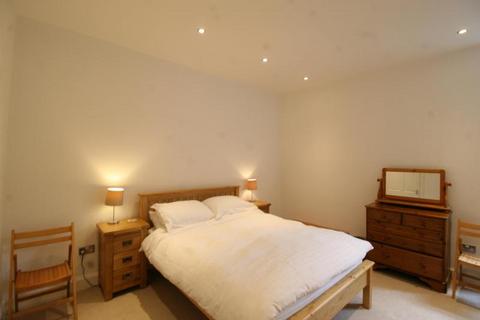 2 bedroom flat to rent, Great Junction Street, Edinburgh EH6