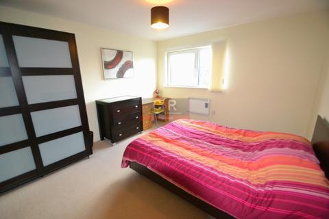 2 bedroom apartment to rent, Bishops Corner, Stretford Rd,  Hulme, Manchester. M15 4UW