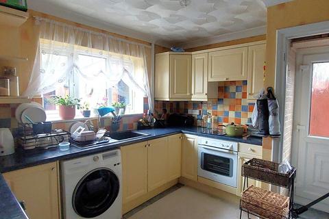 3 bedroom semi-detached house to rent, Sandringham Road, King's Lynn, PE30