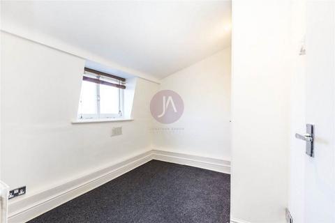 3 bedroom apartment to rent, Blenheim Terrace, St. Johns Wood, London, NW8