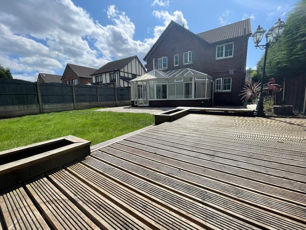 Rear Garden / Decking